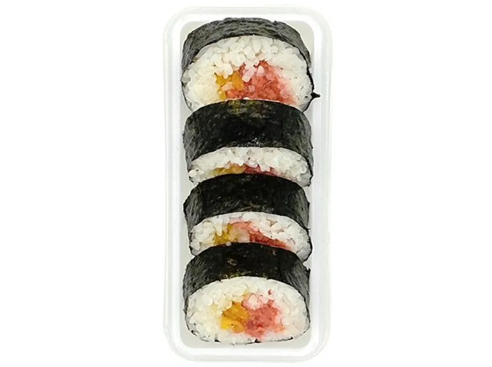 Tuna Tataki and Takuan Futomaki Roll – 4 Pieces