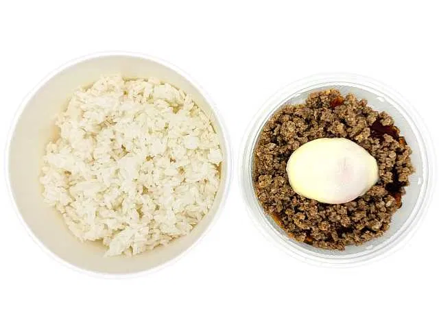Soft-Boiled Egg with Minced Chicken Rice Bowl