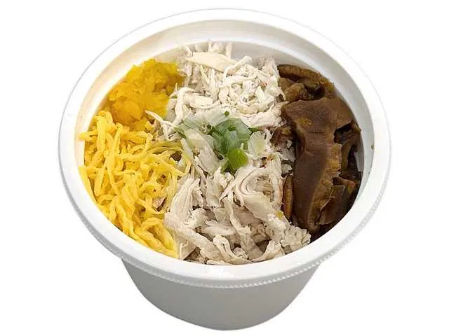 Kagoshima Specialty: Chicken Rice (Barley Rice)