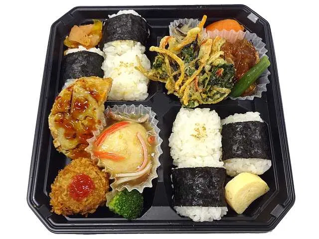 Small Tawara Musubi Makunouchi Bento