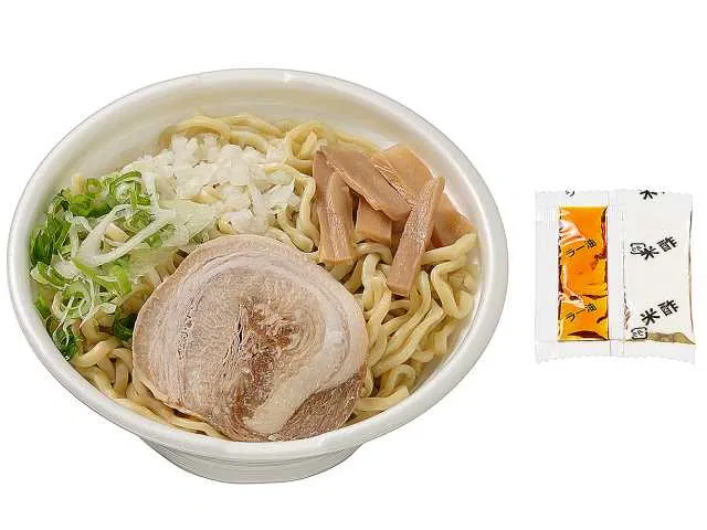 Ultra-thick Noodles! Rich Soy-Sauce Oil Noodles