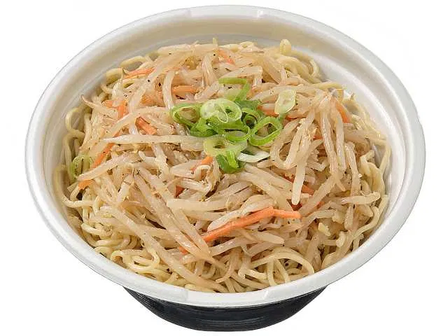 Soy Sauce Ramen with Bean Sprouts and Fragrant Scallion Oil
