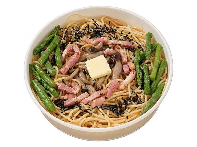 Butter Soy Sauce Pasta with Asparagus and Bacon