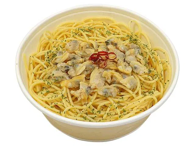 Rich, Savory Vongole Soup Pasta