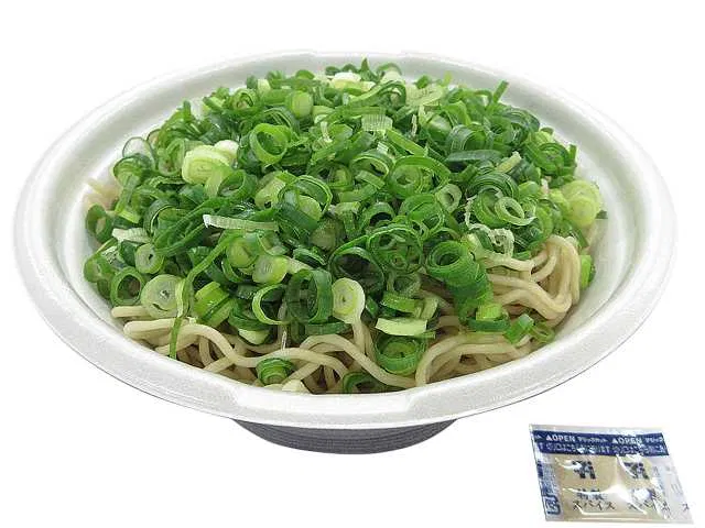 Scallion-Loaded Chinese Soba