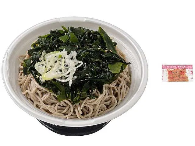 Wakame Soba in Bonito-Aroma Umami Broth
