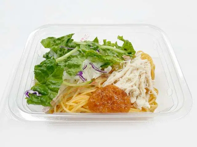 Steamed Chicken and Mentaiko Cream Pasta Salad