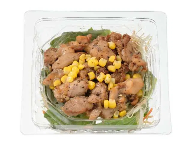 Protein-Packed Pepper-Grilled Chicken Salad