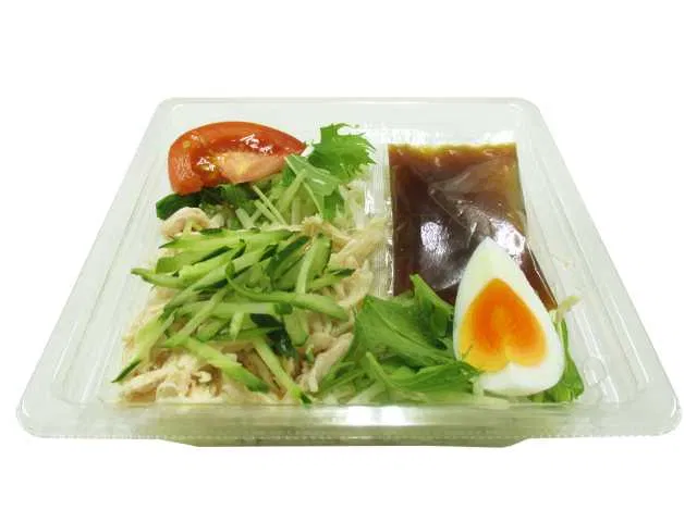 Crispy Vegetables and Steamed Chicken Salad