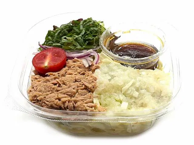 Tuna and Grated Daikon (Oni-Oroshi) Japanese-Style Pasta Salad