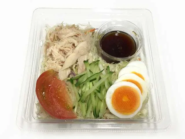 Crisp Vegetables and Steamed Chicken Salad