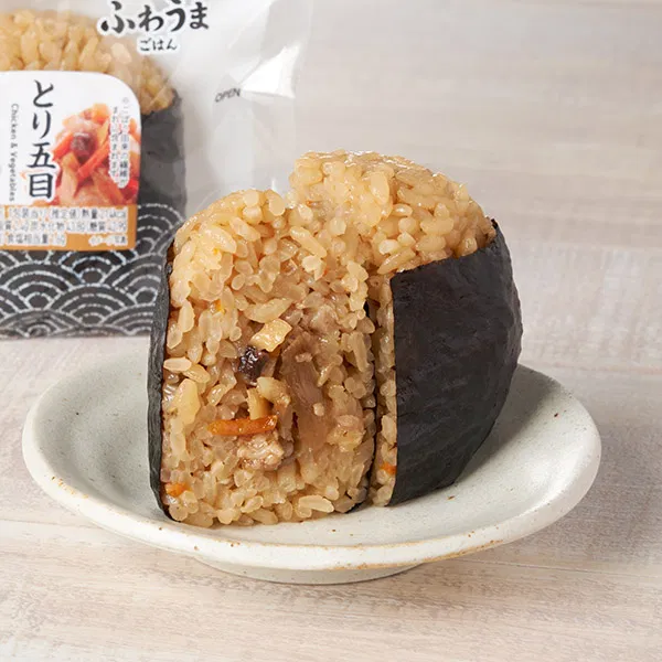Straight-Wrapped Chicken Gomoku Onigiri