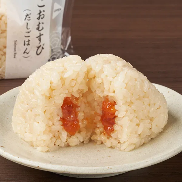 Tohoku-Style Salmon Roe Onigiri (Dashi Rice)