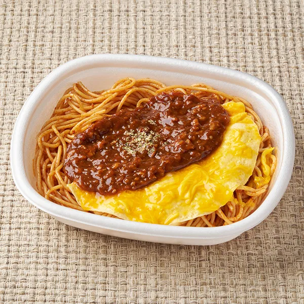 Kansai-Style Creamy Egg Omelette Bolognese