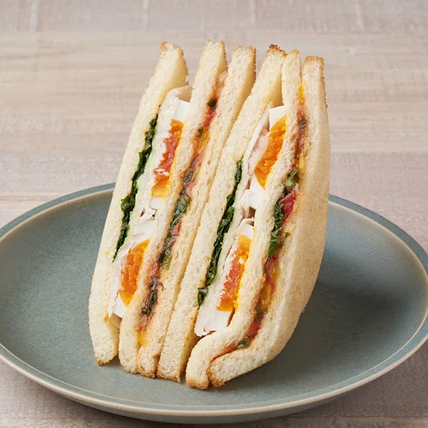 Japanese-sourced chicken breast and boiled egg sandwich with jalapeño (Available in select areas of Tokyo and Kanagawa)