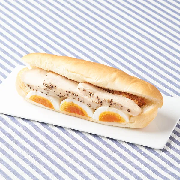 Protein-packed! Salad Chicken Roll