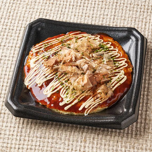 Teppan-Grilled Pork and Egg Okonomiyaki