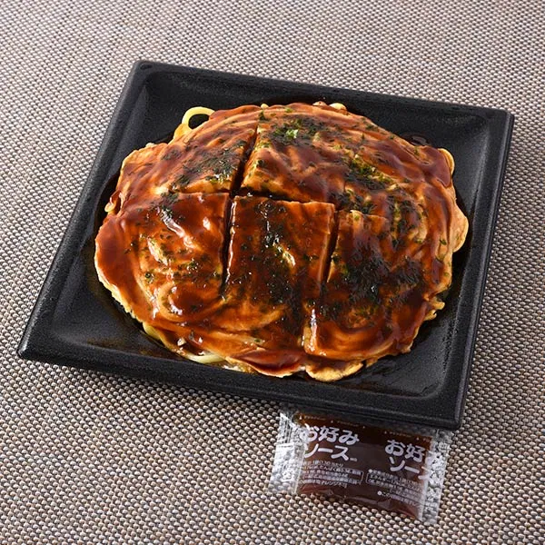 Hiroshima-style Okonomiyaki with Thick Noodles