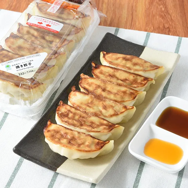 Pan-Fried Dumplings with Domestic Pork and Cabbage