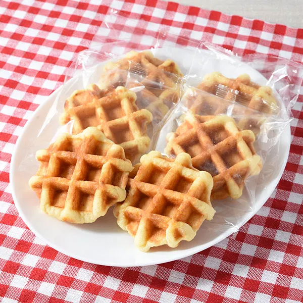 Milk Waffles Made with Premium Milk - 6 Pieces