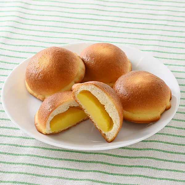 4-Pack Sweet Cream Bread (Custard-Flavored Cream)
