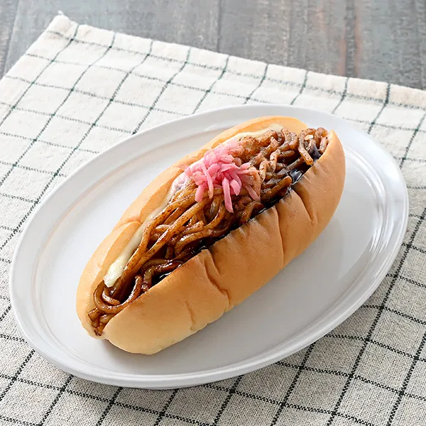 Fresh Koppepan with Yakisoba