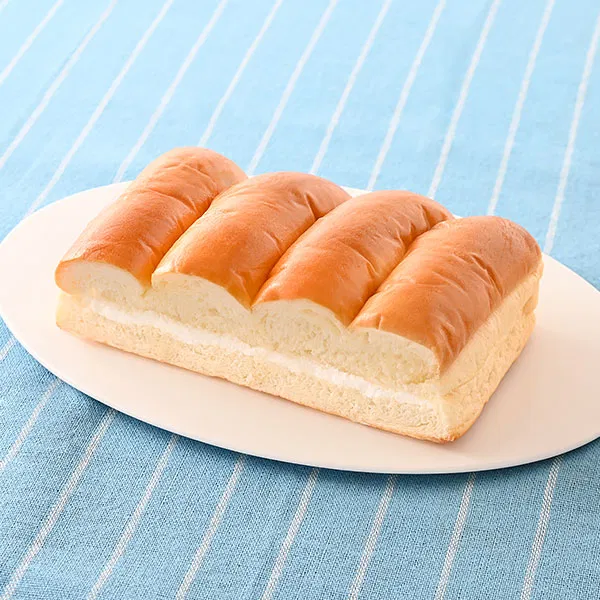 [Parts of Kanto & Tokai] Milk-filled bread sandwich with Shinshu milk whipped cream