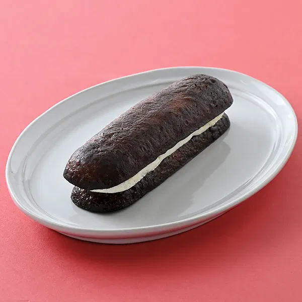 Fresh Canelé Stick Cake