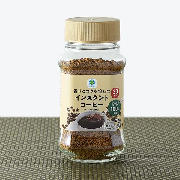 Instant coffee with aroma and rich body