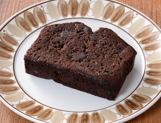 Rich Cocoa-Scented Chocolate Pound Cake