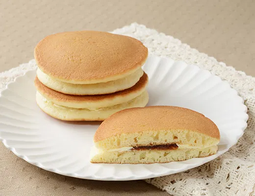 Fluffy Mochi Pancakes with Maple & Margarine – 2 pcs