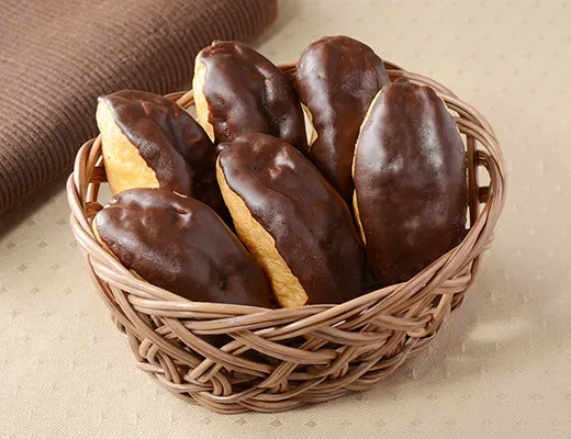 Smooth Custard Mini Eclairs - 6 Pieces