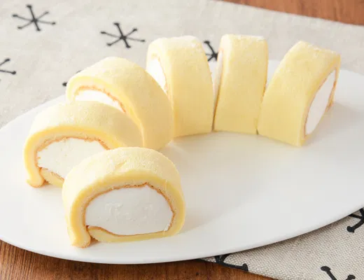 Mochi-Texture Roll (with Hokkaido Fresh Cream)