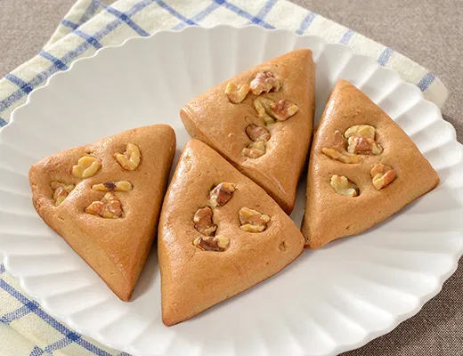 Maple Walnut Scones — 4 Pieces