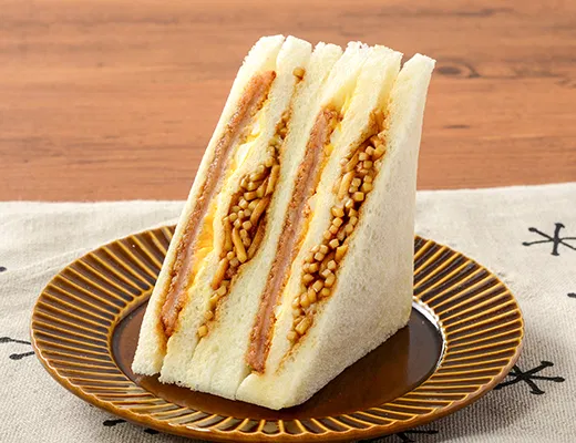 Ham Katsu Yakisoba Sandwich